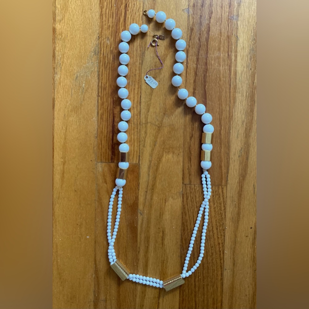 Vintage OLF Chunky White & Gold Bead Necklace